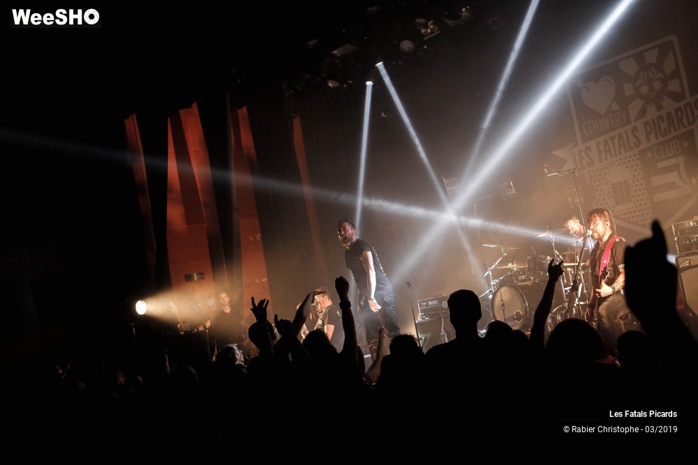 23/48 photos du spectacle Les Fatals Picards