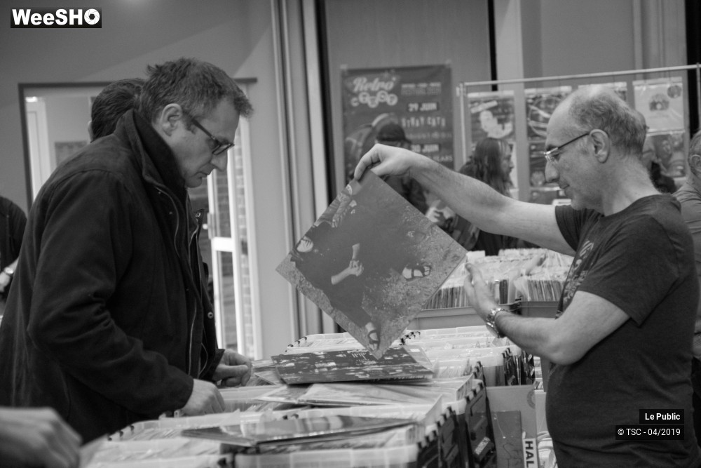 10/19 photos du spectacle Ambiance du 1ère Foire Aux Disques de Saint-Saulve 