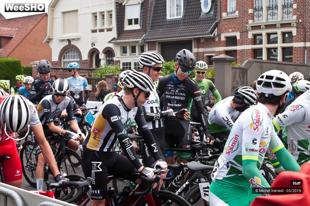 11/31 photos du spectacle course cycliste à travers les hauts de France 2019