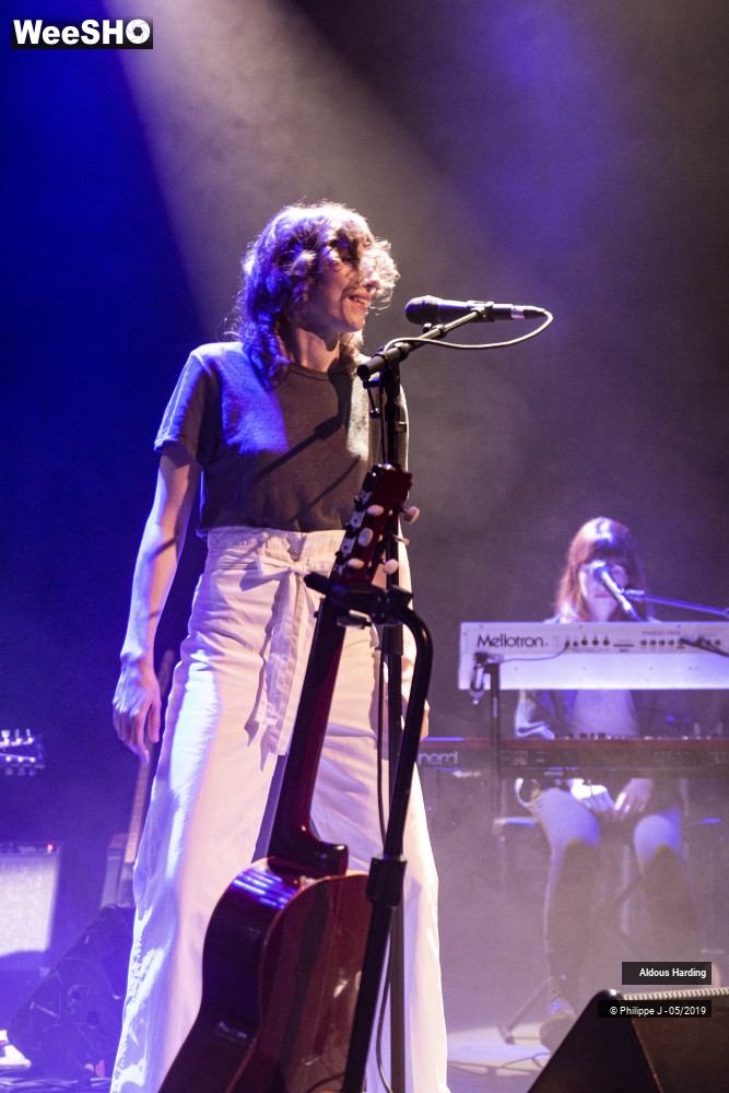 2/6 photos du spectacle Aldous Harding