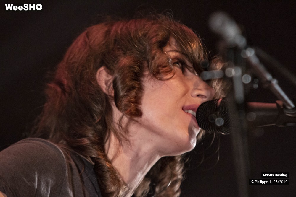 6/6 photos du spectacle Aldous Harding