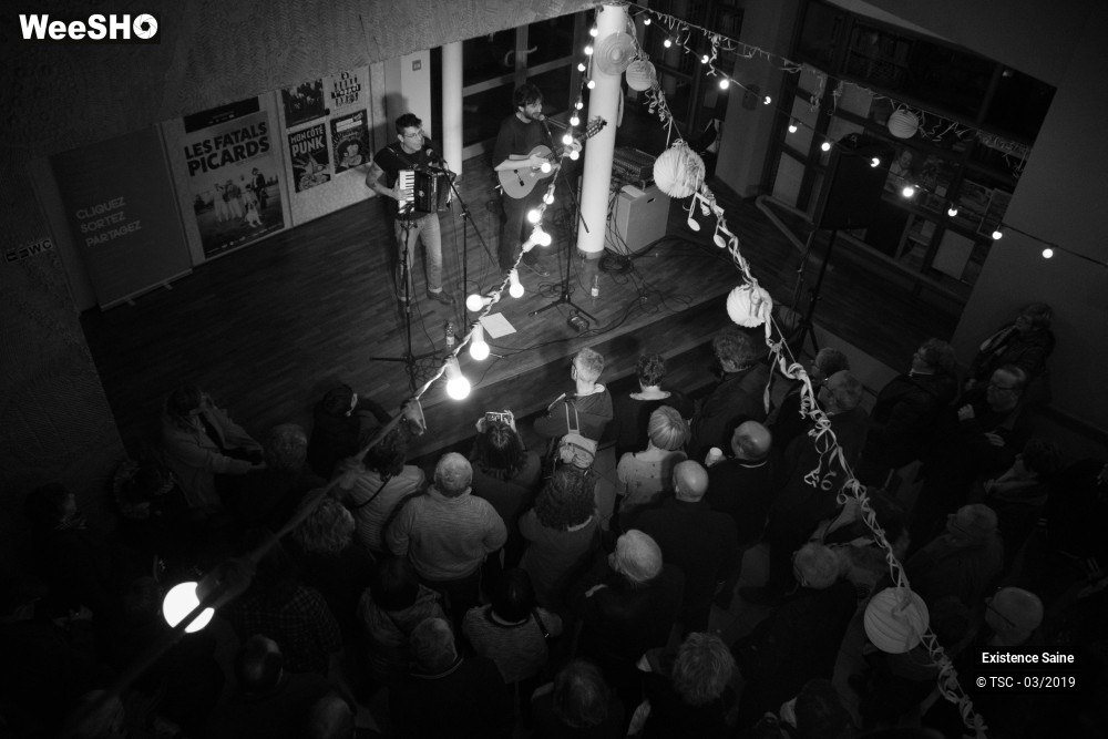 7/8 photos du spectacle Existence Saine