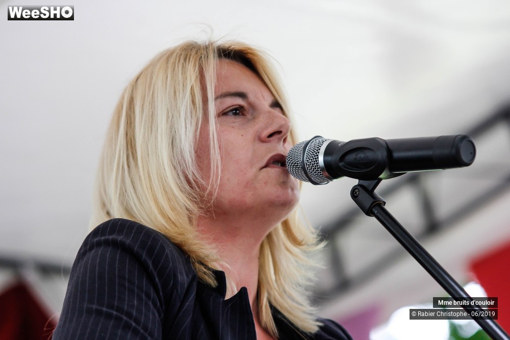 12/25 photos du spectacle Mme Bruits d'Couloir