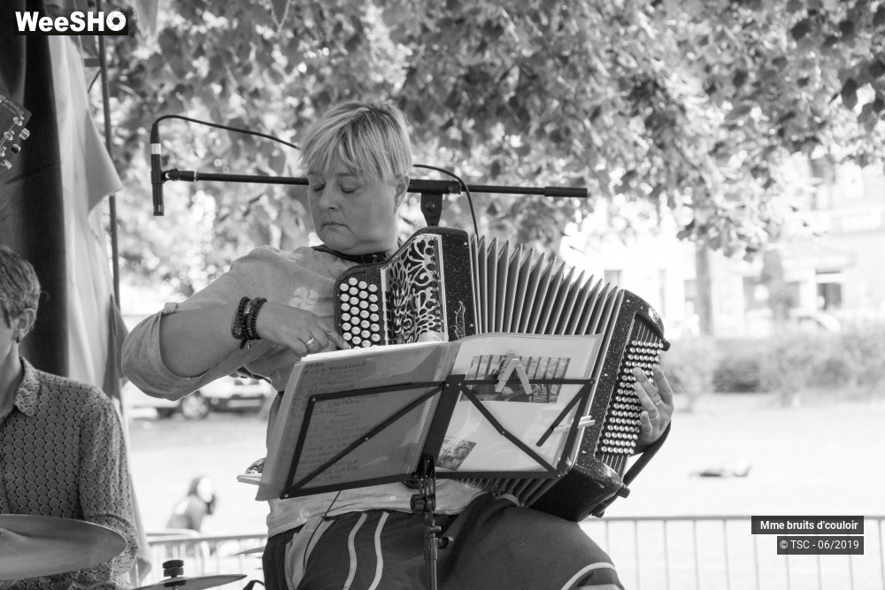 3/13 photos du spectacle Mme Bruits d'Couloirs