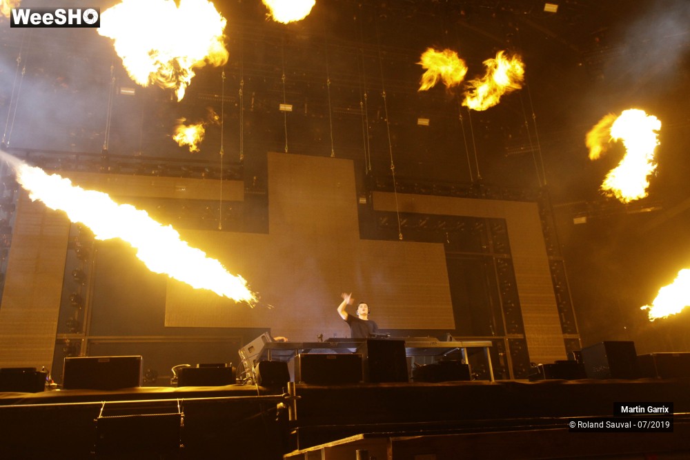 25/50 photos du spectacle Martin Garrix