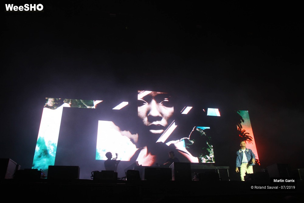 40/50 photos du spectacle Martin Garrix