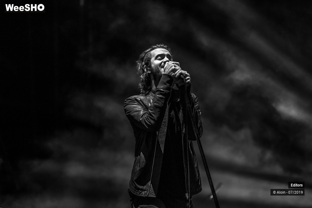 26/26 photos du spectacle Editors