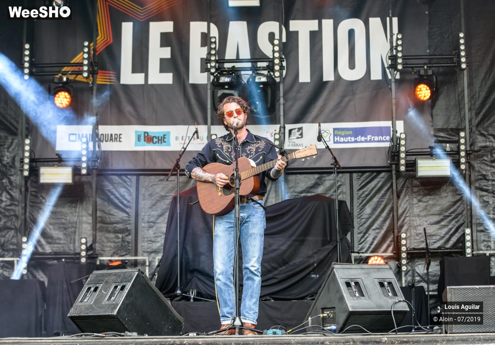 13/15 photos du spectacle Louis Aguilar