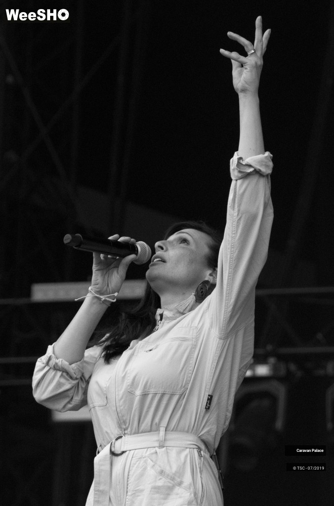 2/29 photos du spectacle Caravan Palace