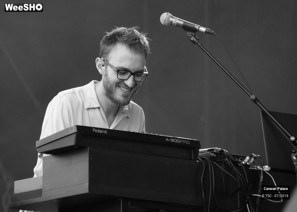 4/29 photos du spectacle Caravan Palace