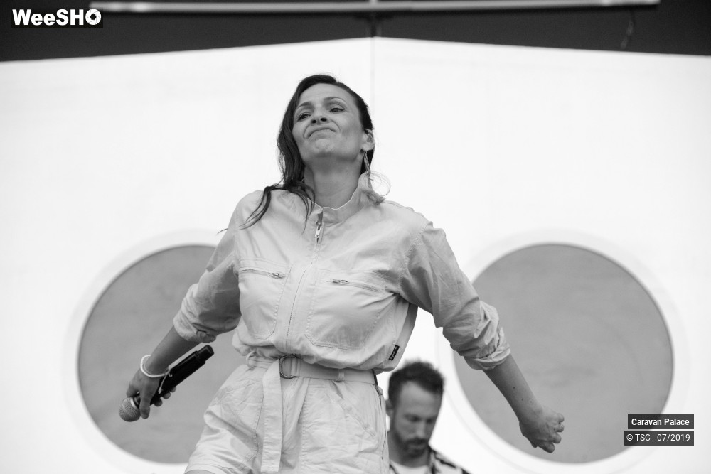 29/29 photos du spectacle Caravan Palace