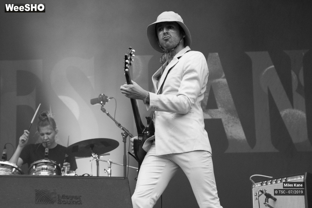 1/16 photos du spectacle Miles Kane