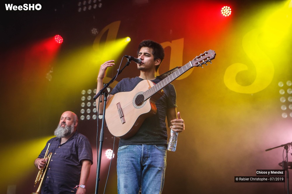 21/40 photos du spectacle Chicos y Mendez