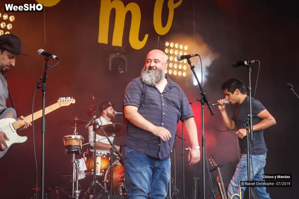 23/40 photos du spectacle Chicos y Mendez
