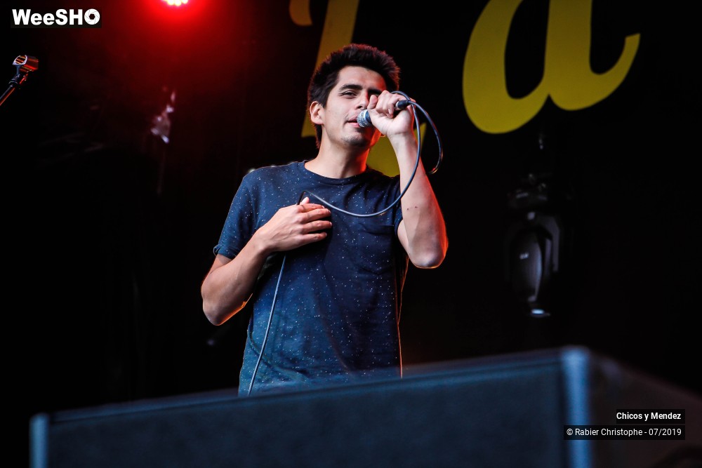 26/40 photos du spectacle Chicos y Mendez