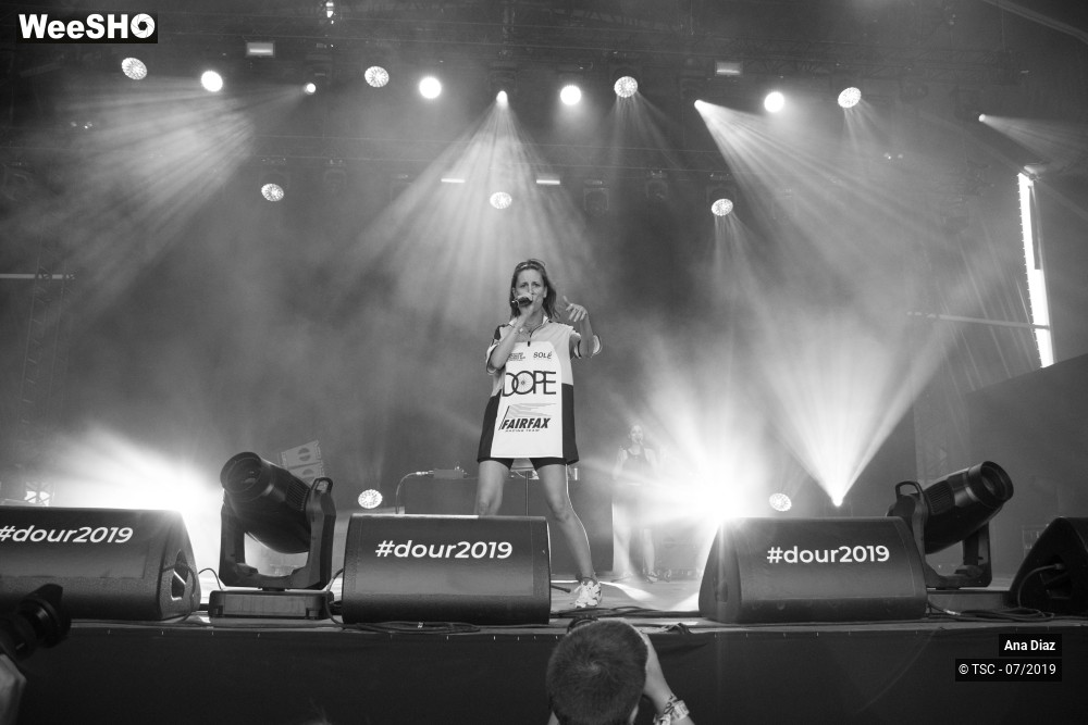 2/12 photos du spectacle Ana Diaz