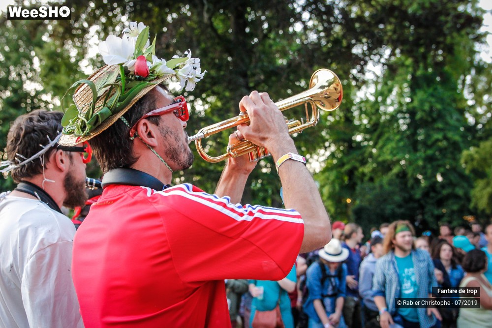 3/19 photos du spectacle Fanfare de Trop