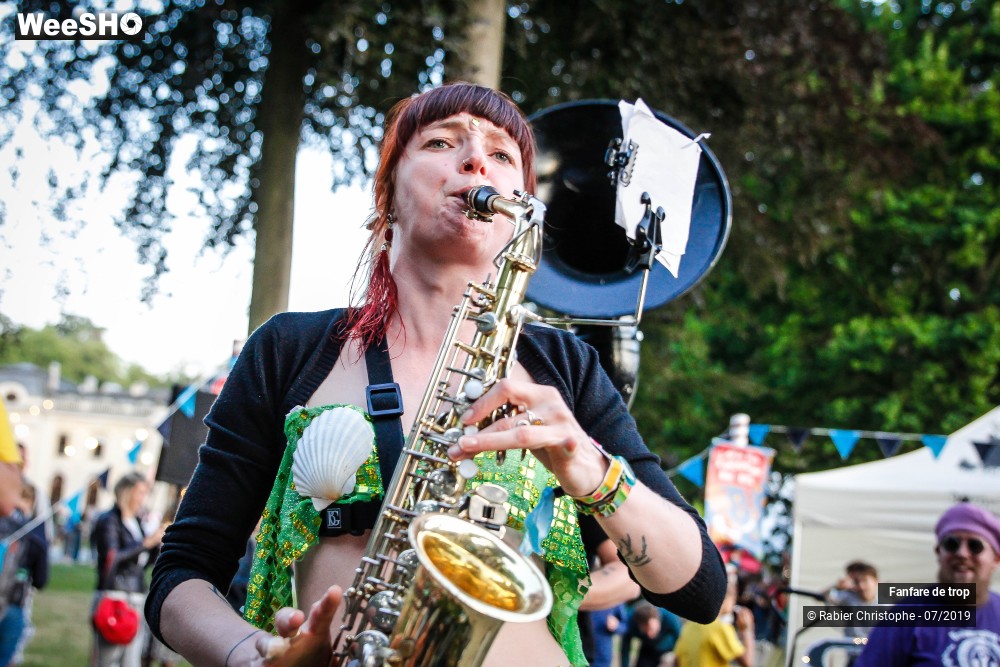 4/19 photos du spectacle Fanfare de Trop