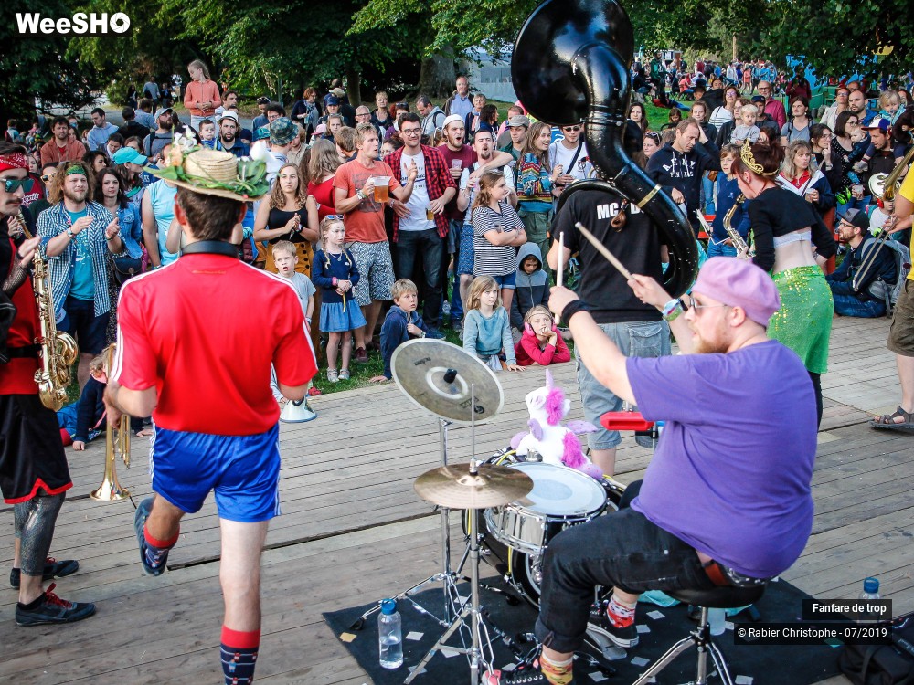 5/19 photos du spectacle Fanfare de Trop