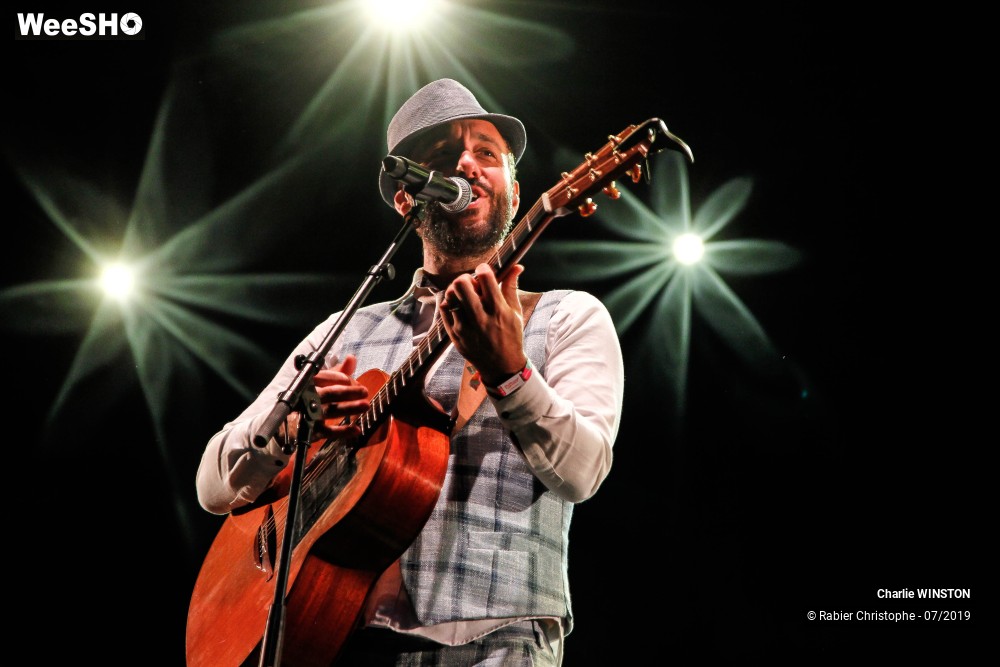 4/31 photos du spectacle Charlie Winston