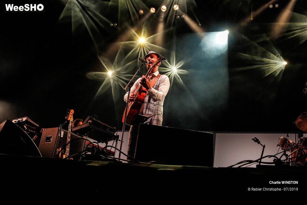 20/31 photos du spectacle Charlie Winston