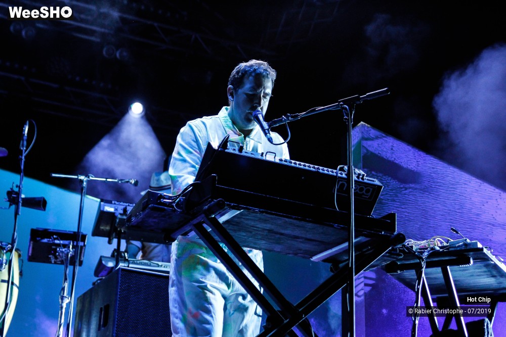 14/28 photos du spectacle Hot Chip