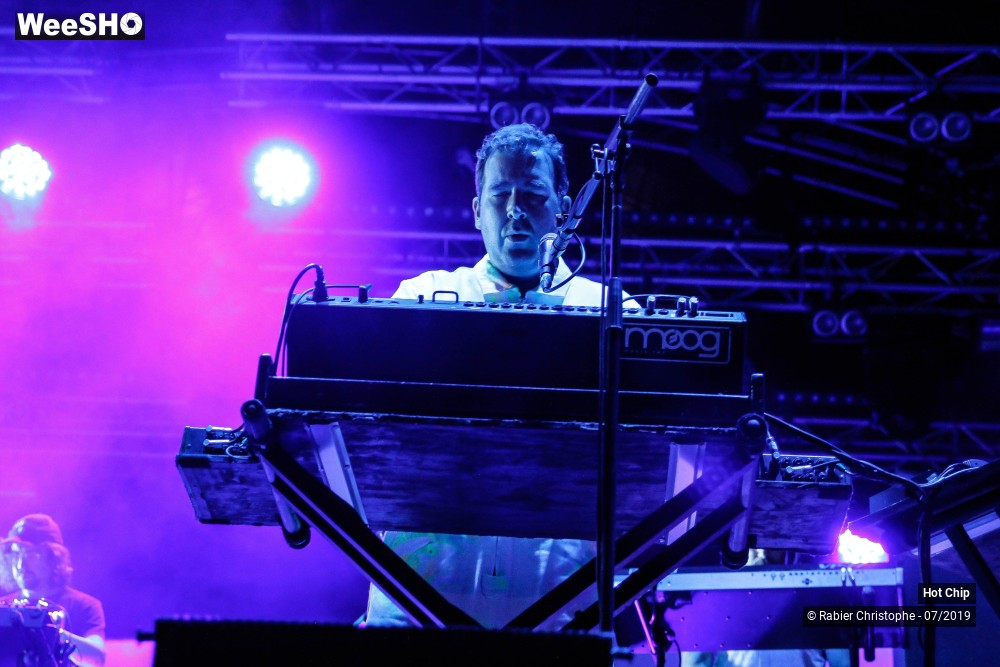 20/28 photos du spectacle Hot Chip