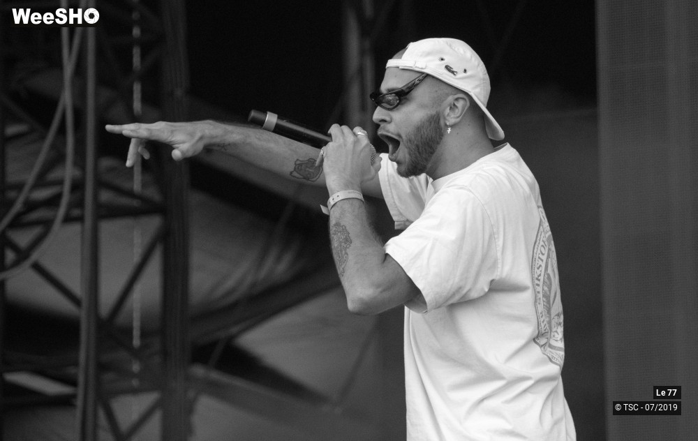 14/17 photos du spectacle Le 77