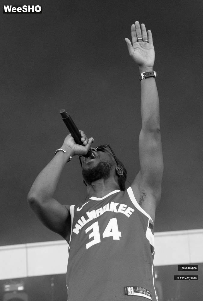 1/17 photos du spectacle Youssoupha