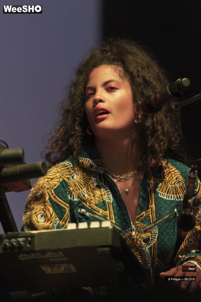 6/16 photos du spectacle Ibeyi