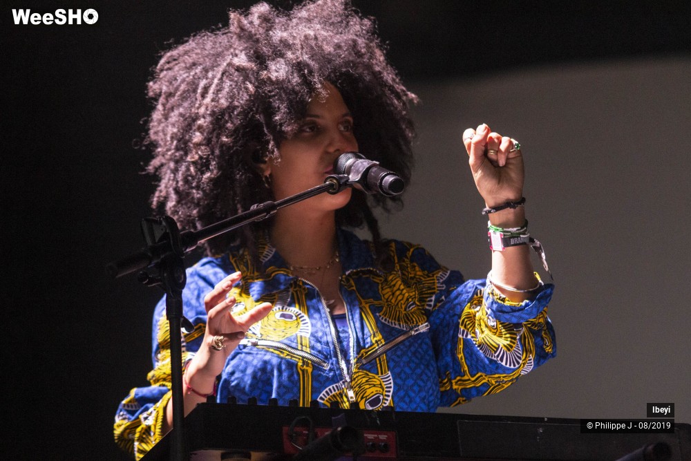 13/16 photos du spectacle Ibeyi