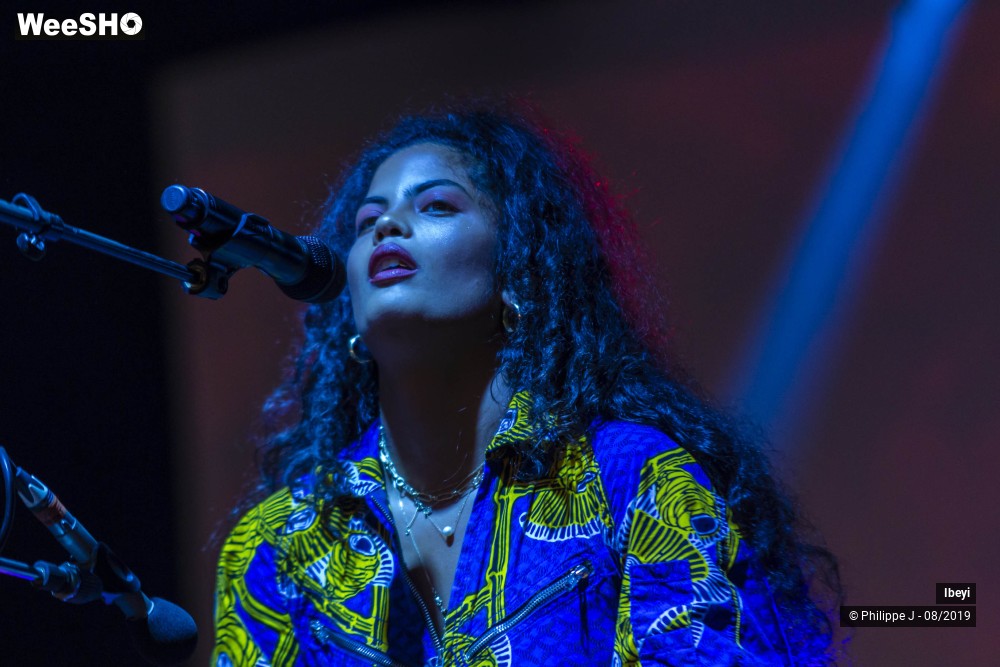 14/16 photos du spectacle Ibeyi
