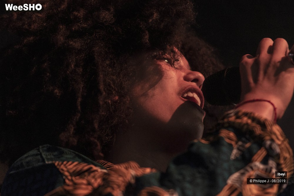 15/16 photos du spectacle Ibeyi