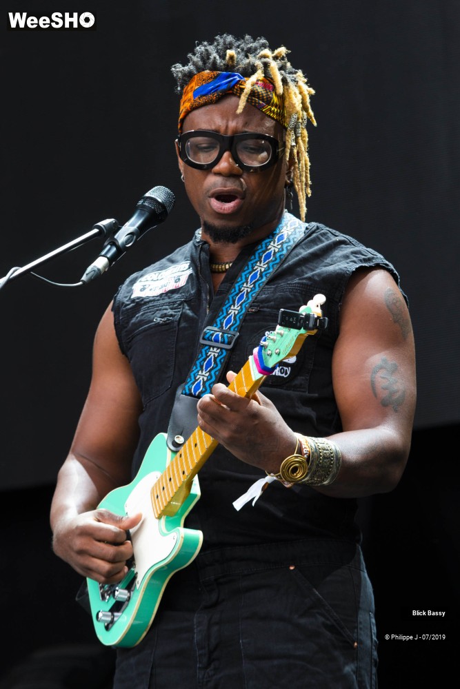 2/9 photos du spectacle Blick Bassy