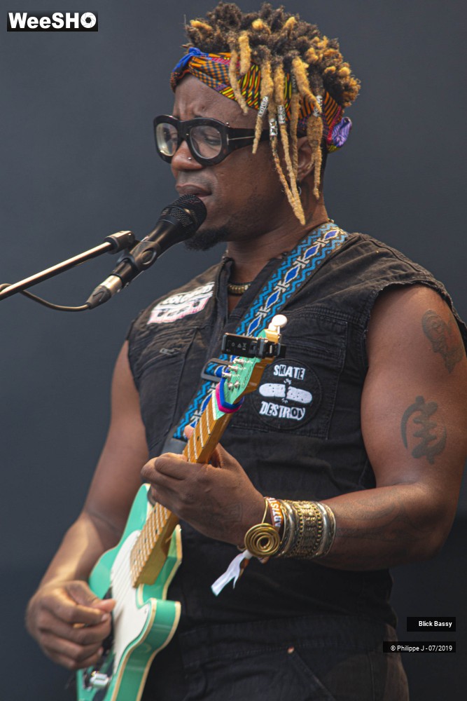 4/9 photos du spectacle Blick Bassy