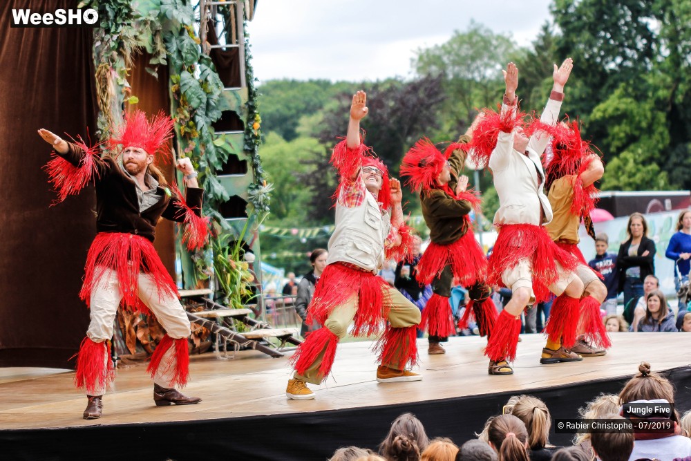5/38 photos du spectacle Jungle Five