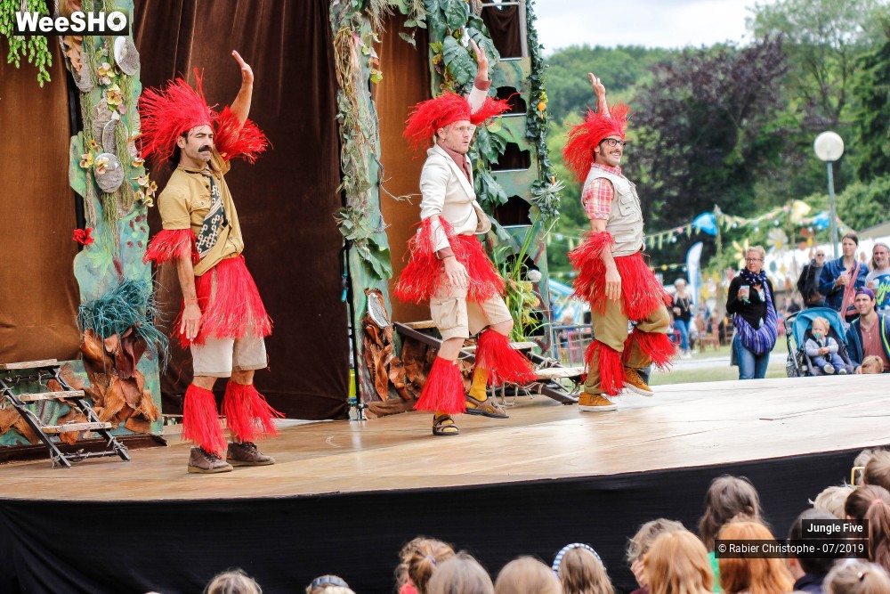 30/38 photos du spectacle Jungle Five