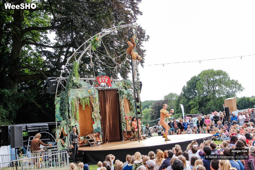 33/38 photos du spectacle Jungle Five