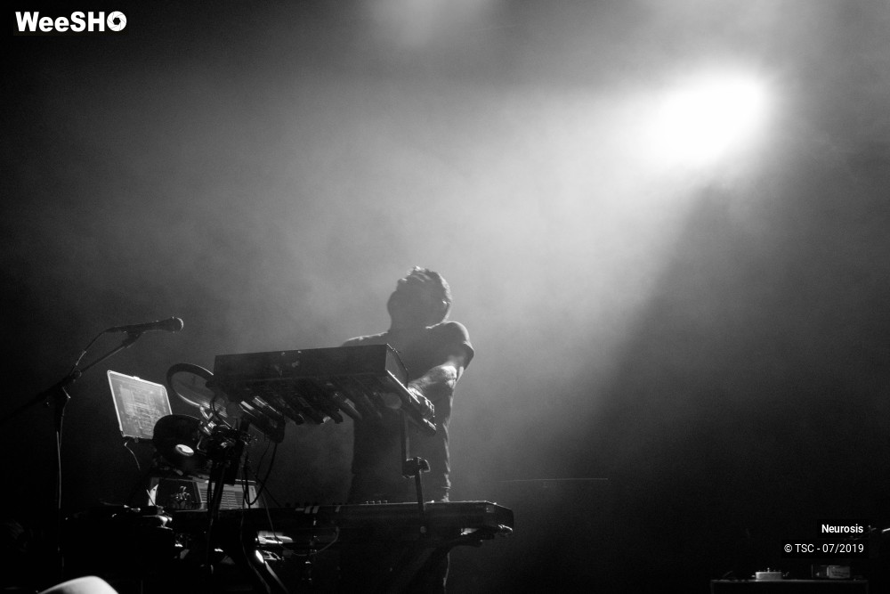 5/10 photos du spectacle Neurosis