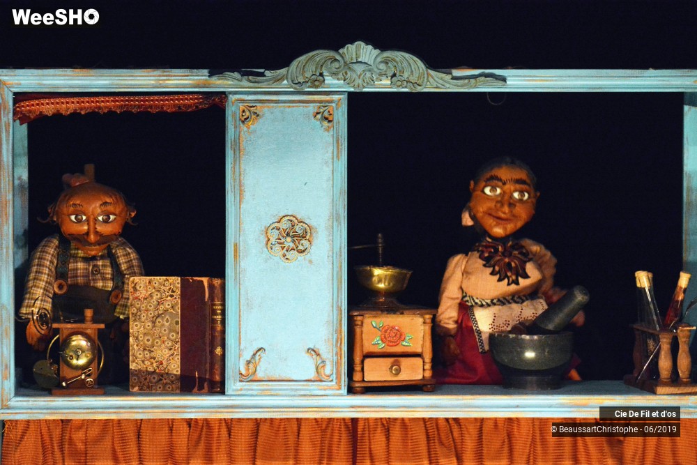25/34 photos du spectacle Mangeuse de terre