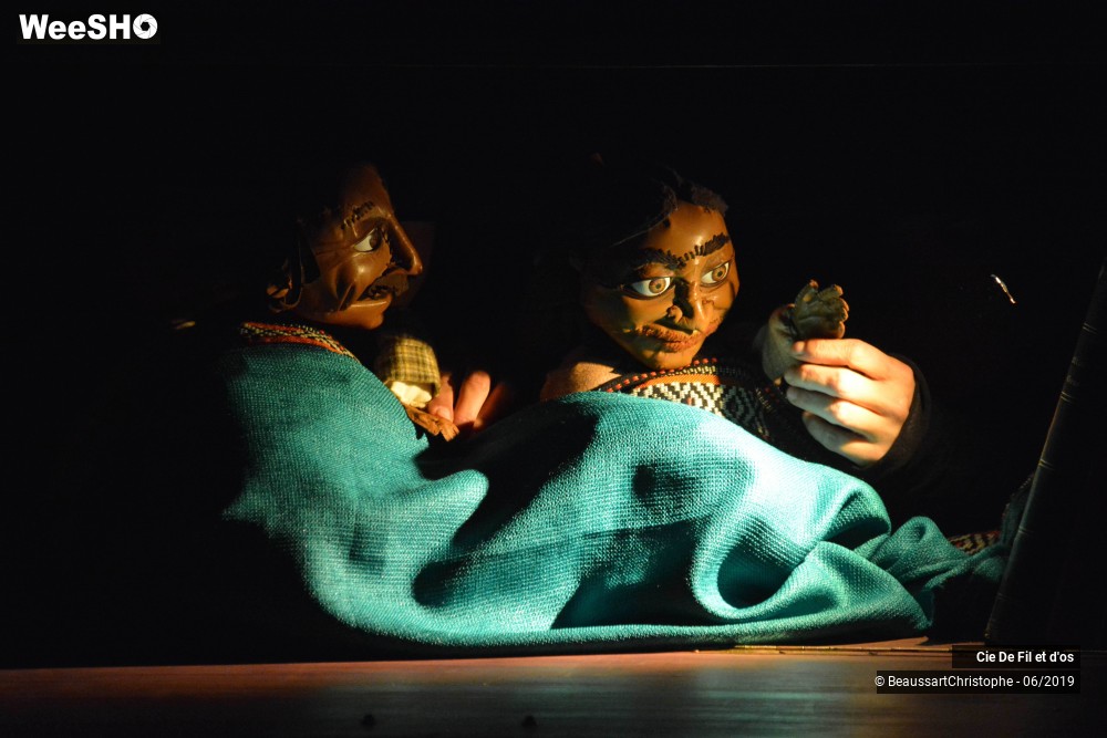 28/34 photos du spectacle Mangeuse de terre