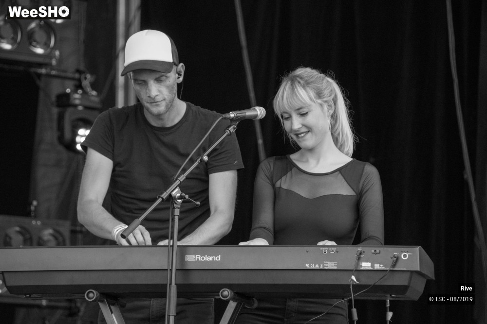 8/8 photos du spectacle Rive
