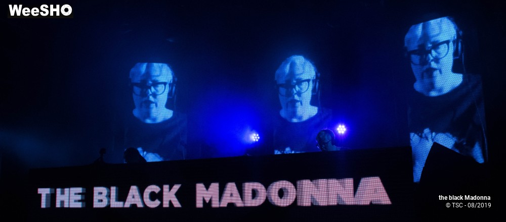 2/5 photos du spectacle The Black Madonna