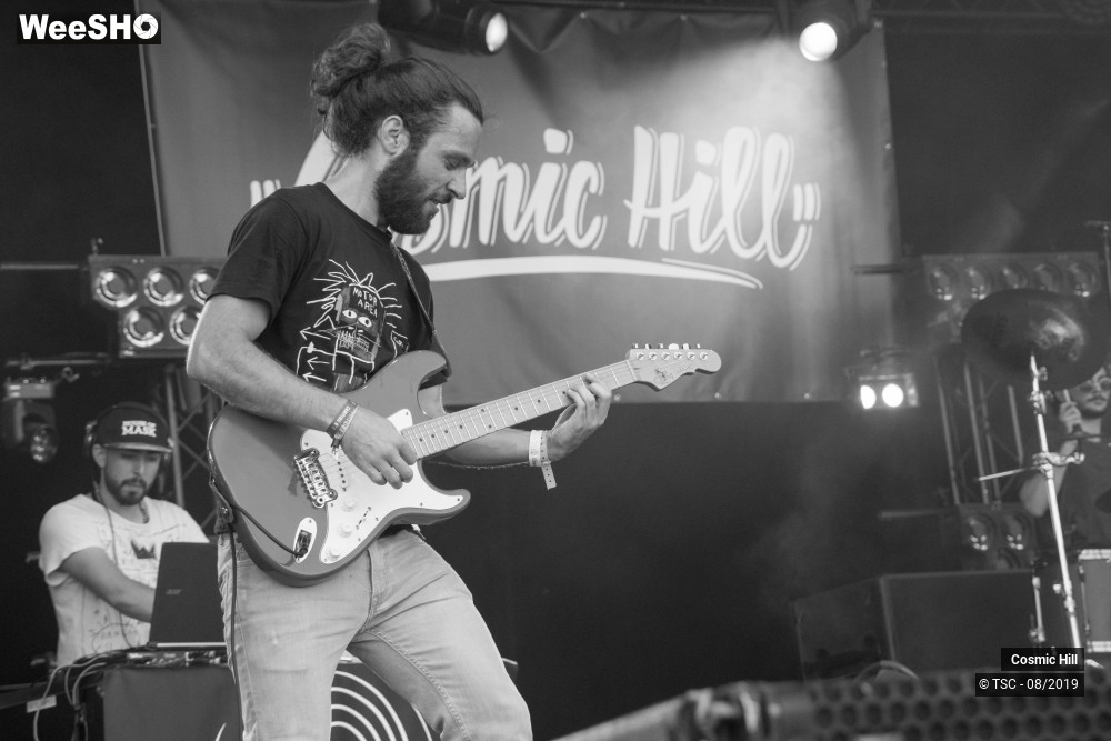 5/13 photos du spectacle Cosmic Hill
