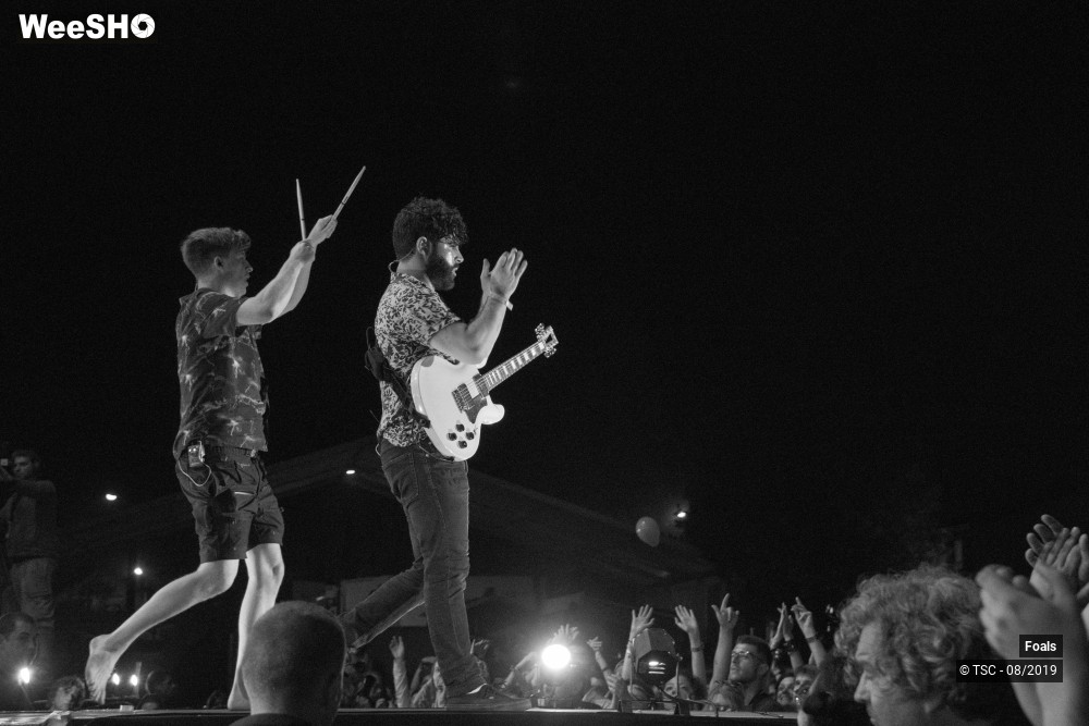 2/8 photos du spectacle Foals