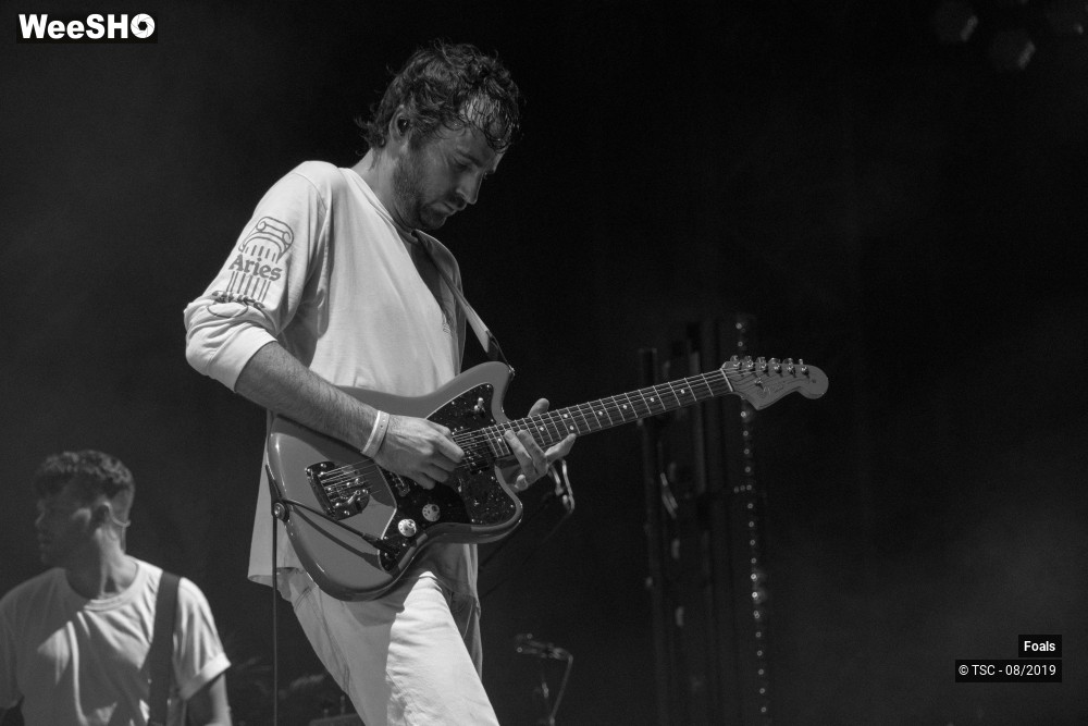 6/8 photos du spectacle Foals