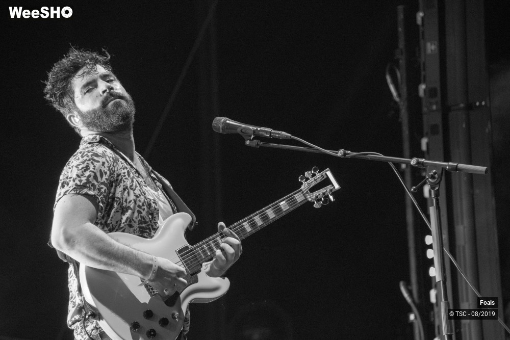 8/8 photos du spectacle Foals