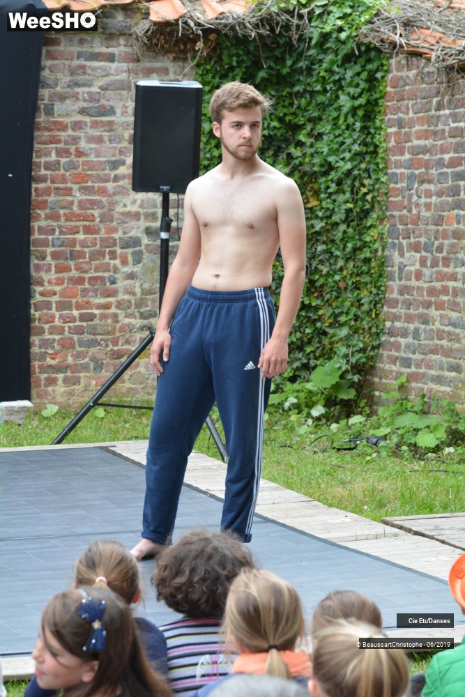 3/35 photos du spectacle Aussi, je tenais à vous dire...