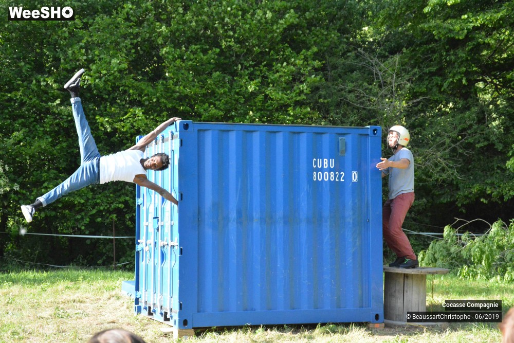 11/30 photos du spectacle Equivalent Quatre pieds