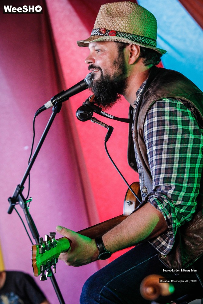 3/42 photos du spectacle Secret Garden and the Dusty Man